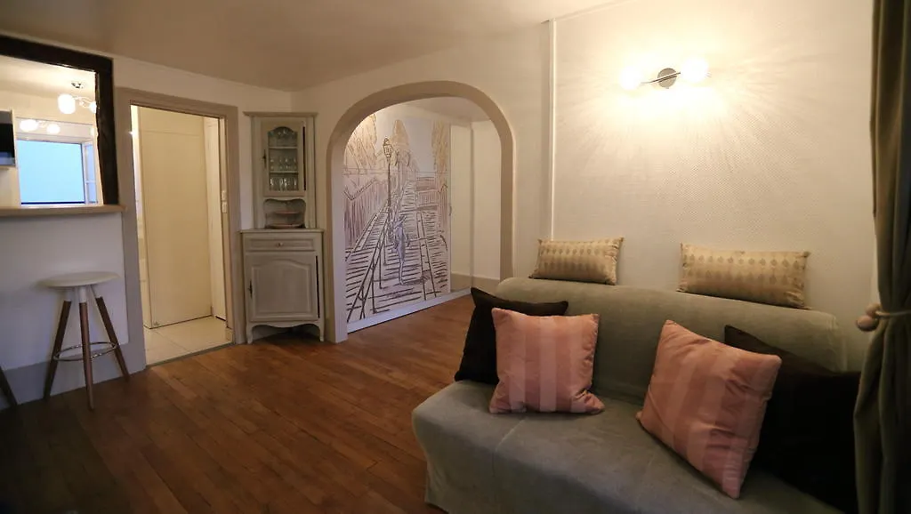 Apartment Moulin Rouge Backstage *