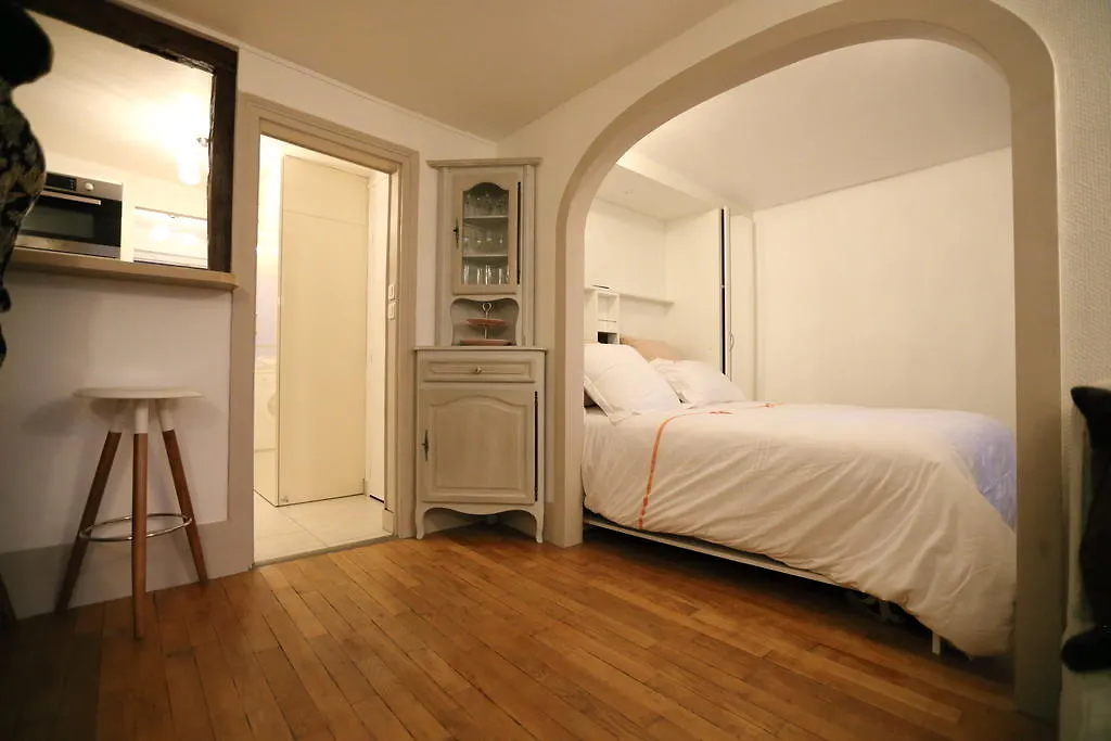 Appartement Moulin Rouge Backstage