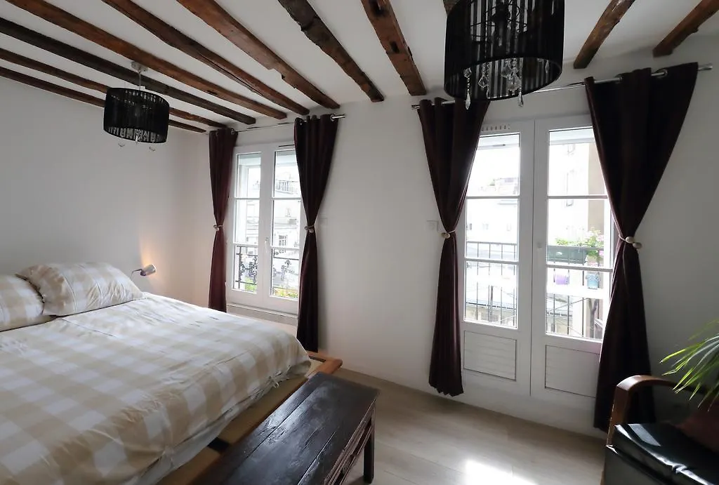 Appartement Moulin Rouge Backstage Parijs