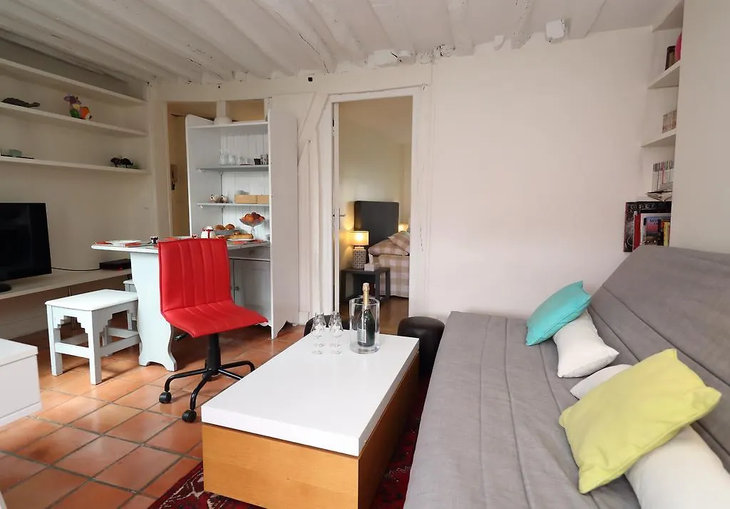 Appartement Moulin Rouge Backstage